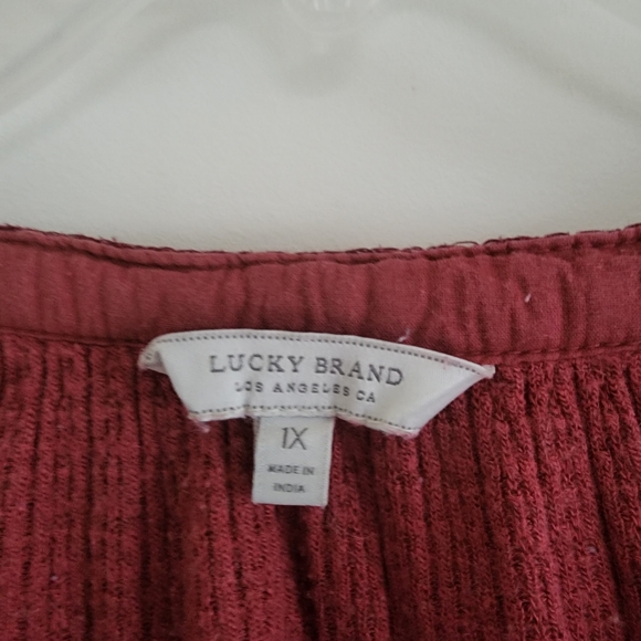 Lucky Brand Embroidered Bell Cuff Sleeve Waffle Knit Top Size 1X - Picture 11 of 12